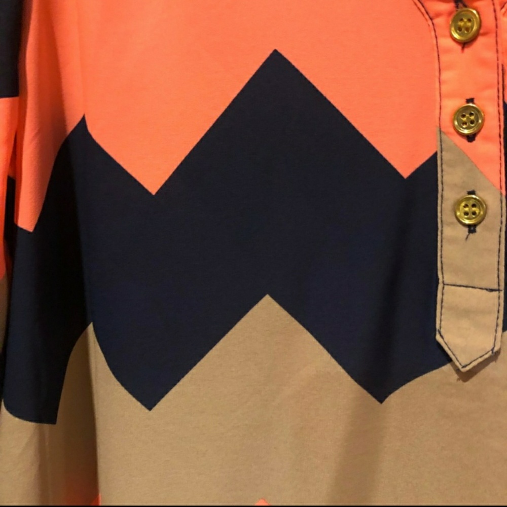 Chevron top